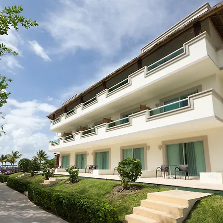 Bluebay Grand Esmeralda