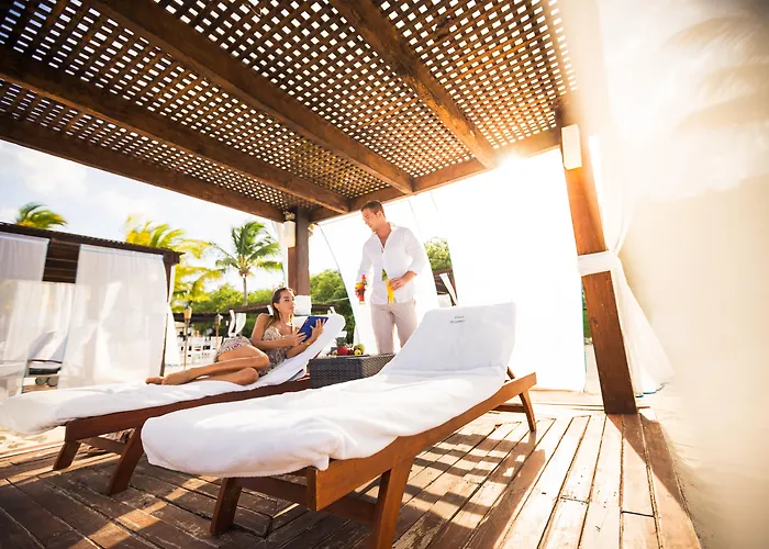 Bluebay Grand Esmeralda Resort 5*