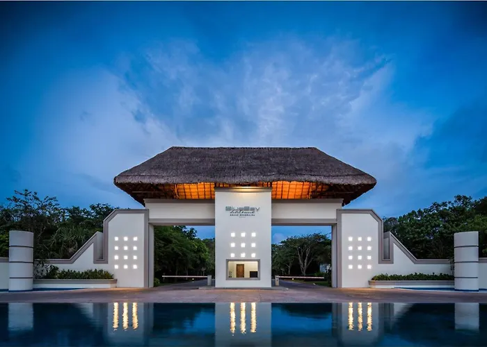 Bluebay Grand Esmeralda