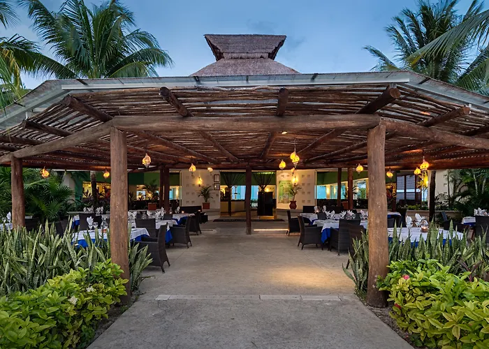 Bluebay Grand Esmeralda Resort 5*
