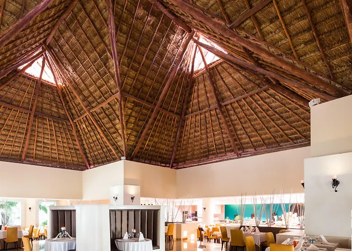 Resort Bluebay Grand Esmeralda El Marlyn Azul