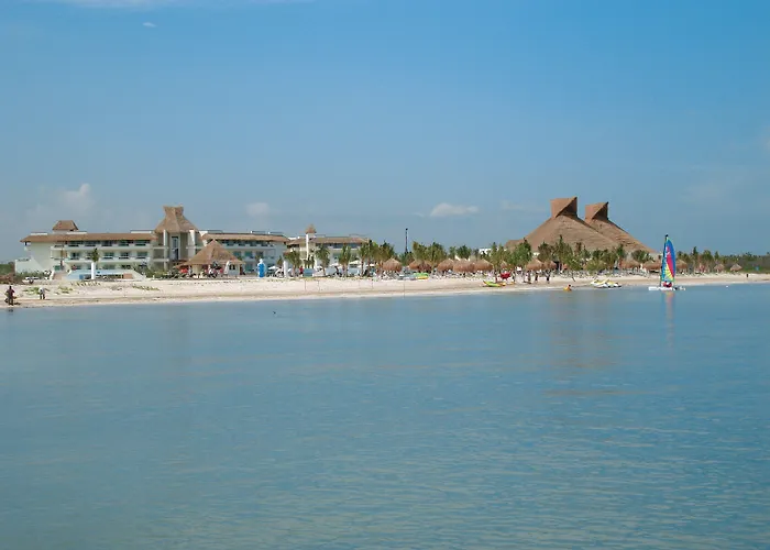 Resort Bluebay Grand Esmeralda