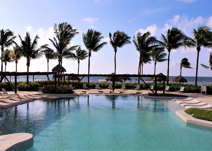 Bluebay Grand Esmeralda 5*