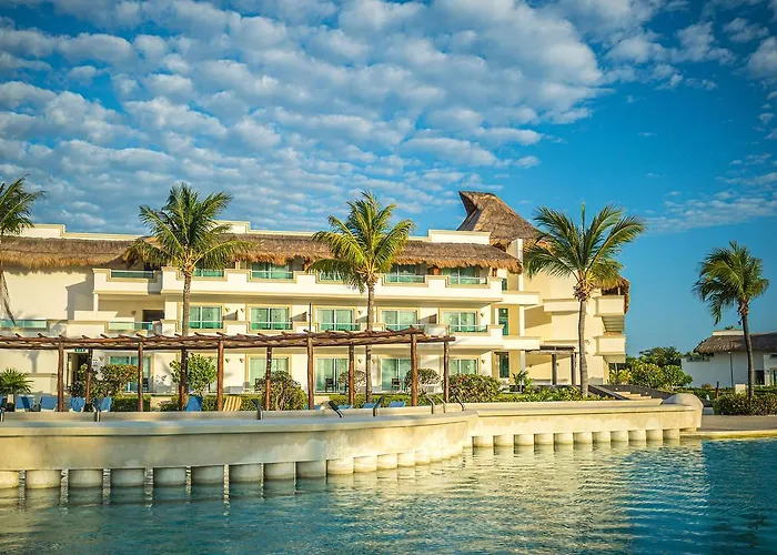 Bluebay Grand Esmeralda