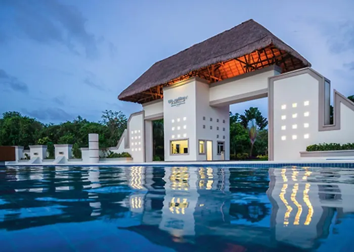 Bluebay Grand Esmeralda 5*